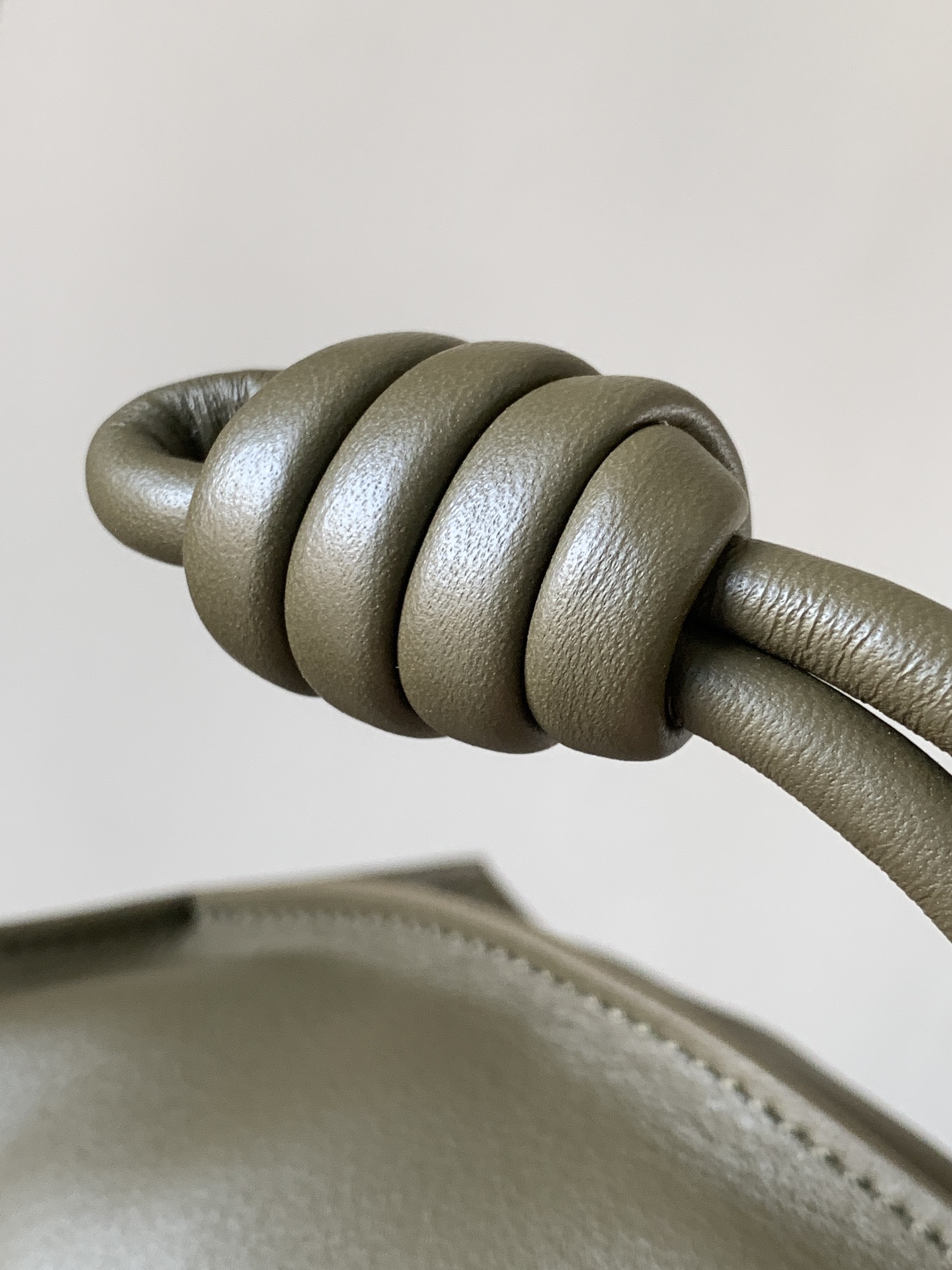 L0ew* flamenco-30*24.5*10.5cm