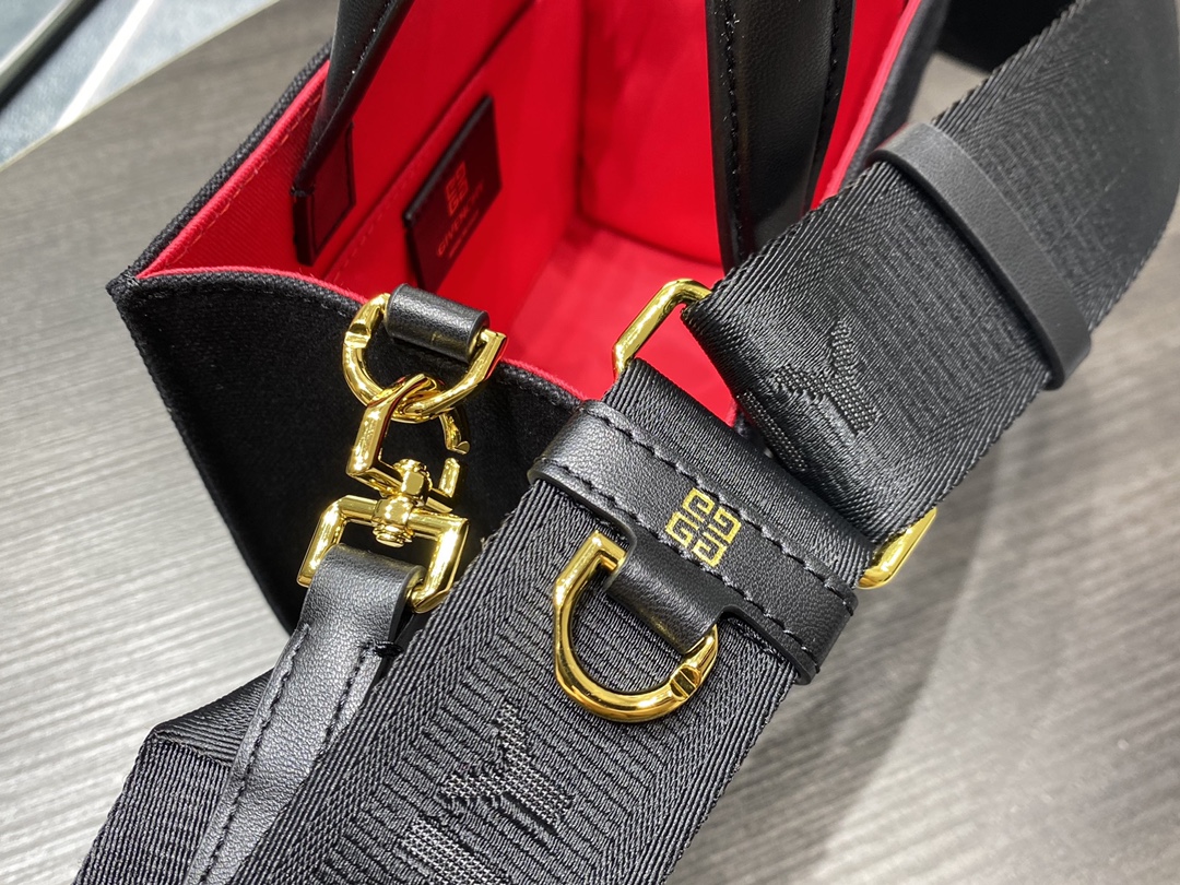 G1uenchy cabas g-tote-19x8x16cm