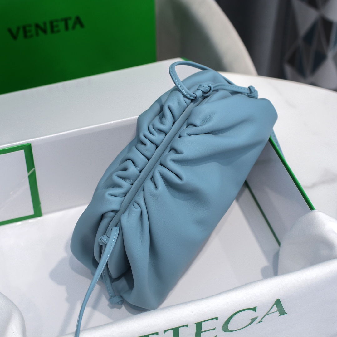 bo*te*ga Ve*ne*ta the pouch bag-22*9cm