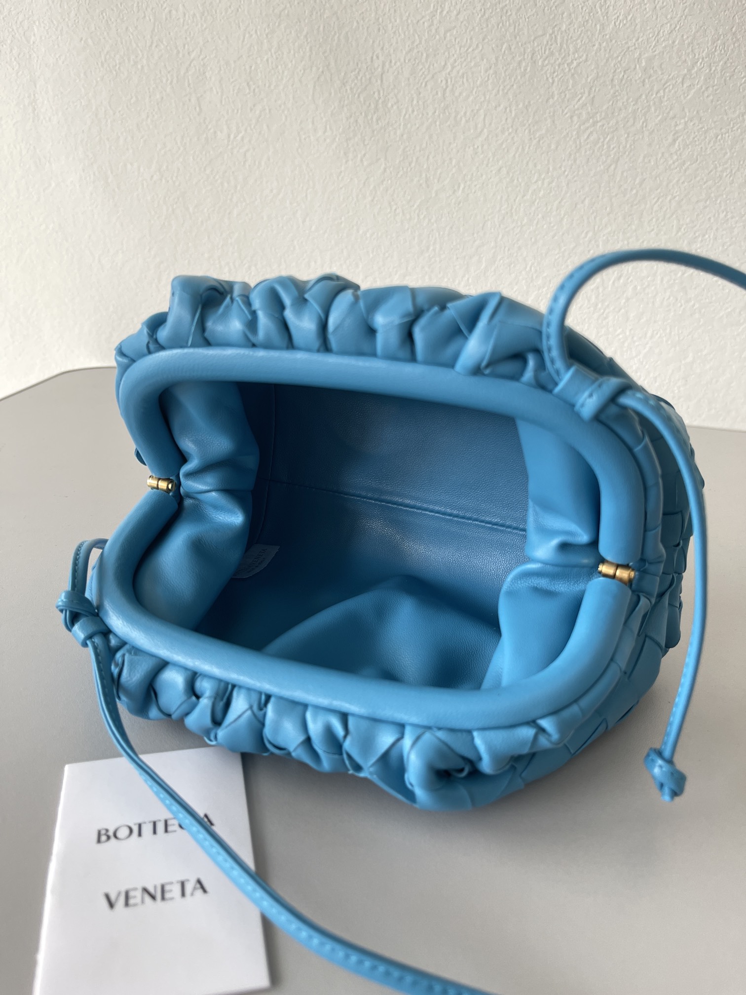 bo*te*ga Ve*ne*ta the pouch bag-22*9cm