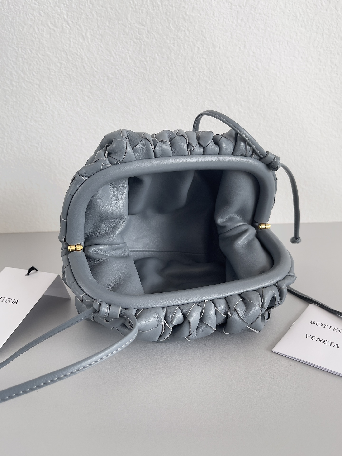 bo*te*ga Ve*ne*ta the pouch bag-22*9cm