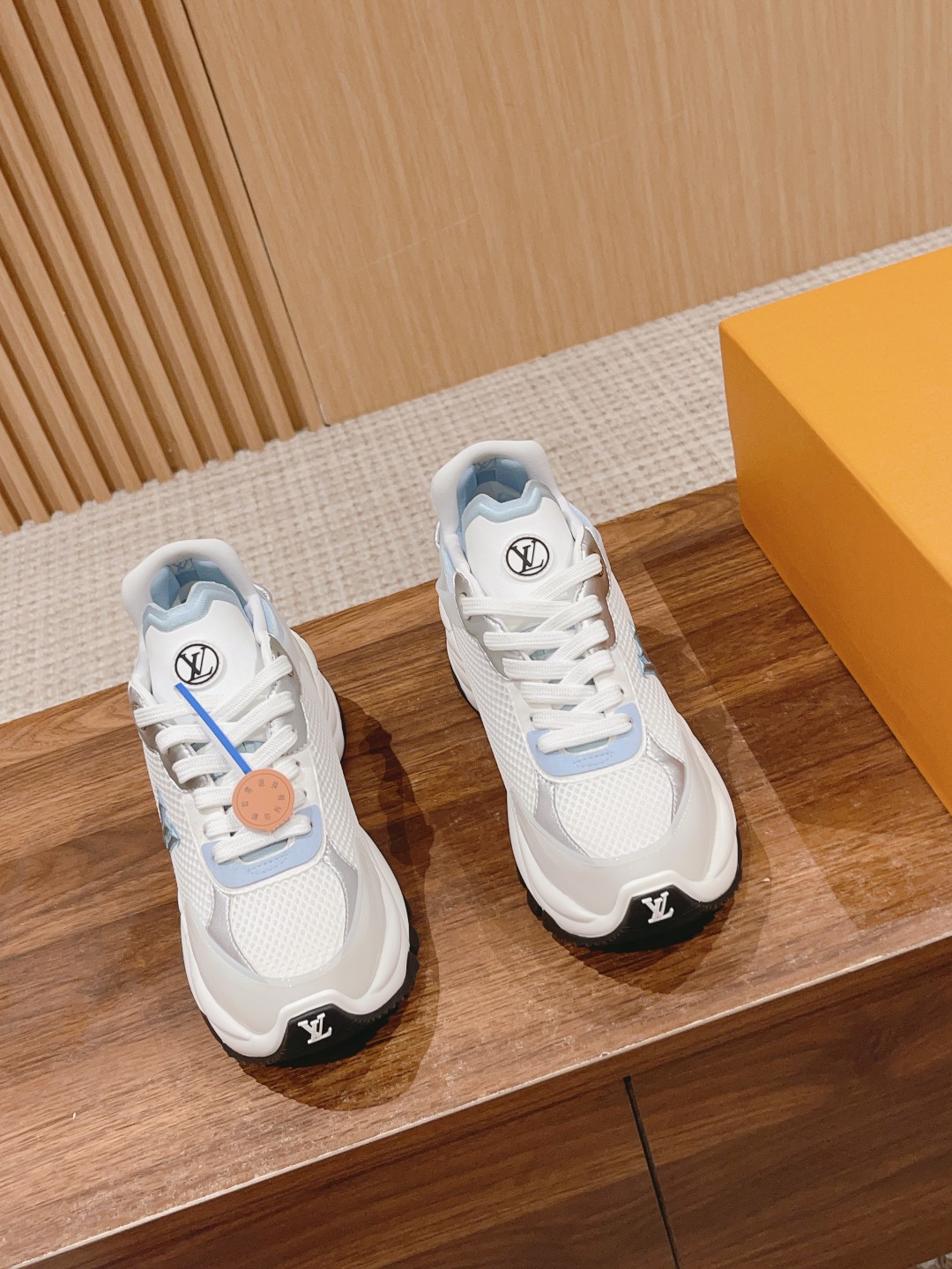 l0*is V*t0n run55 sneakers(eu35-eu41)