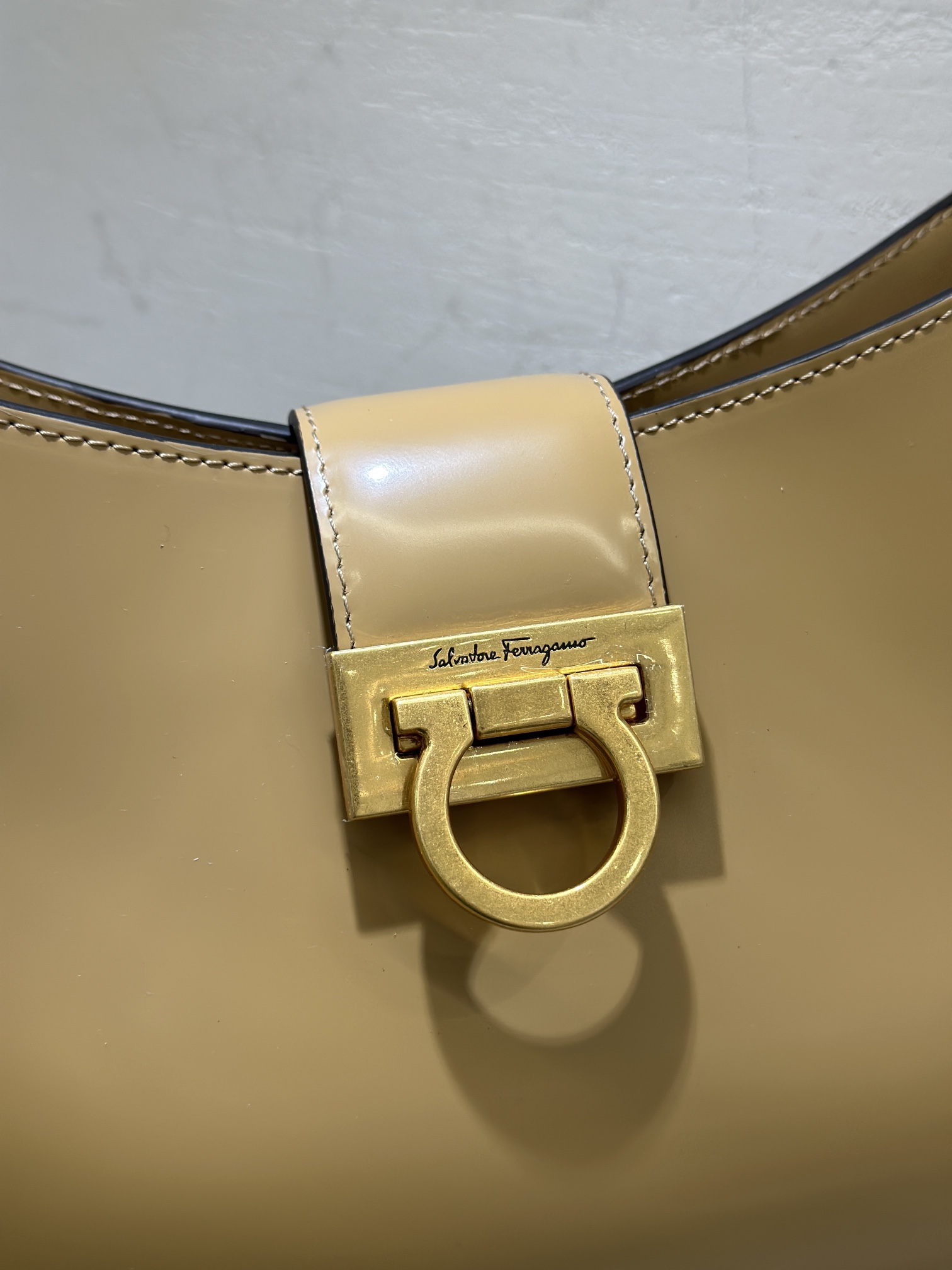 Ferragamo Trifolio Tote-30×20×7CM