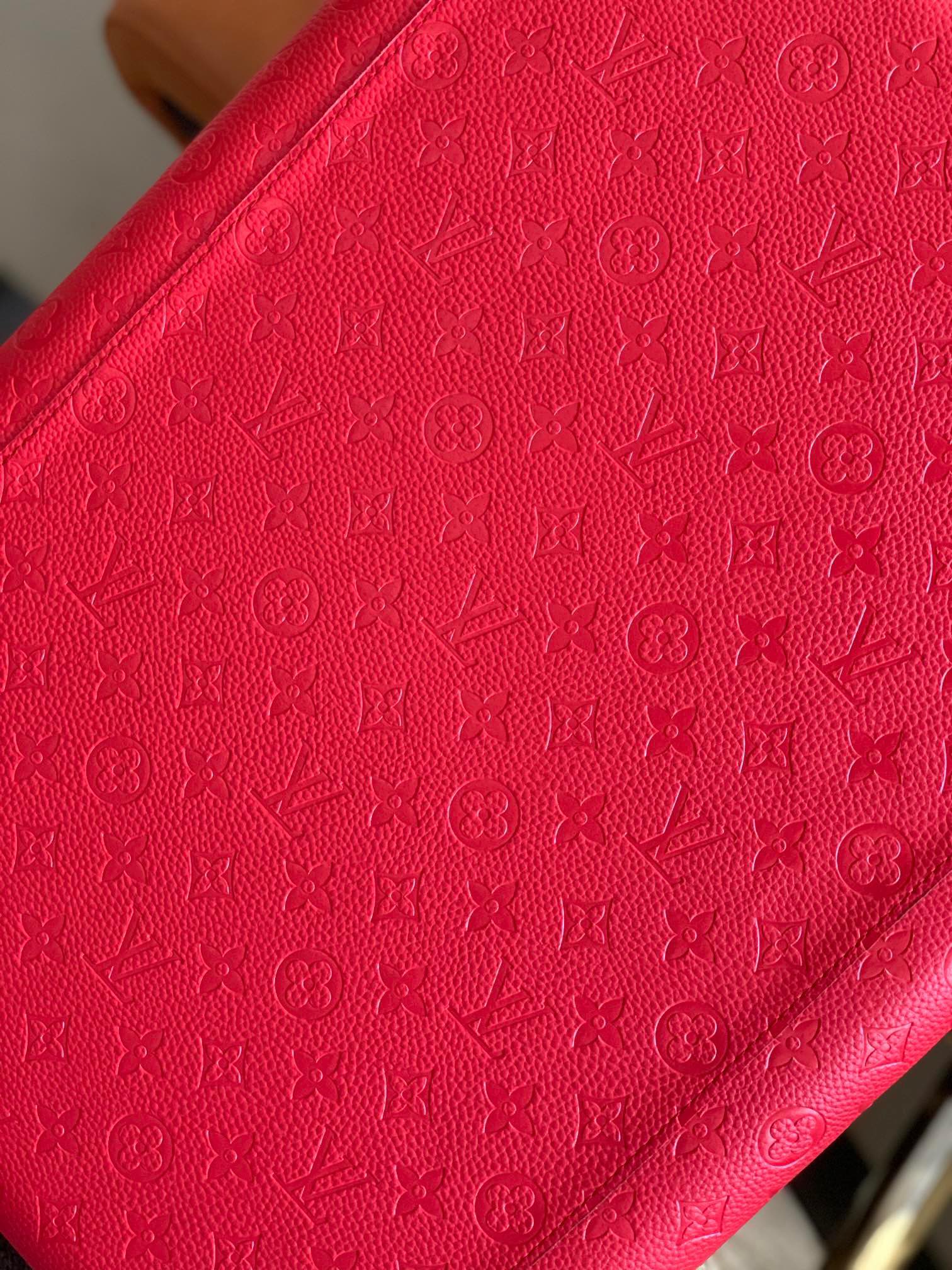 l0*is V*t0n horizon 55-38*55*21cm