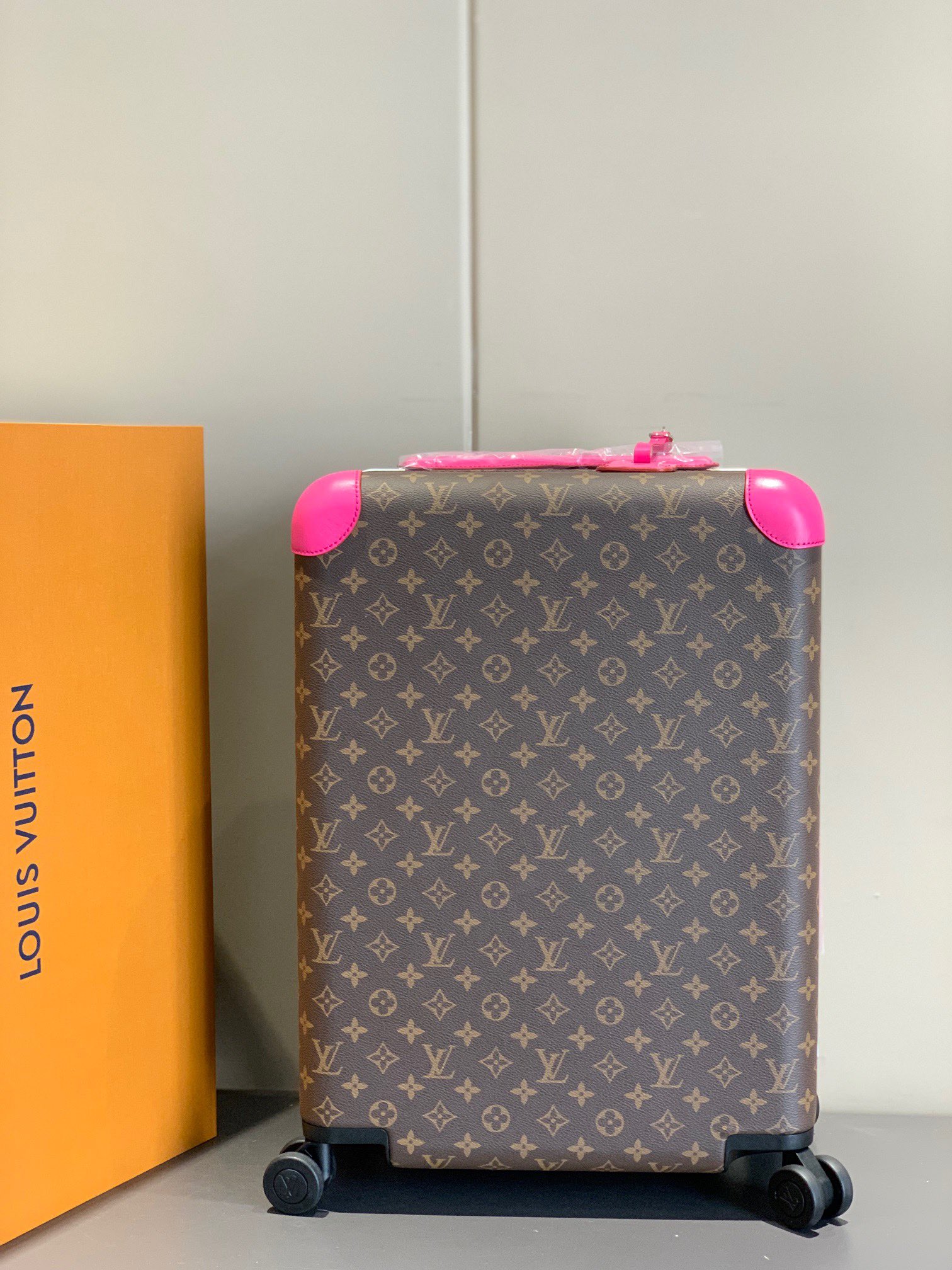 l0*is V*t0n horizon 55-38*55*21cm