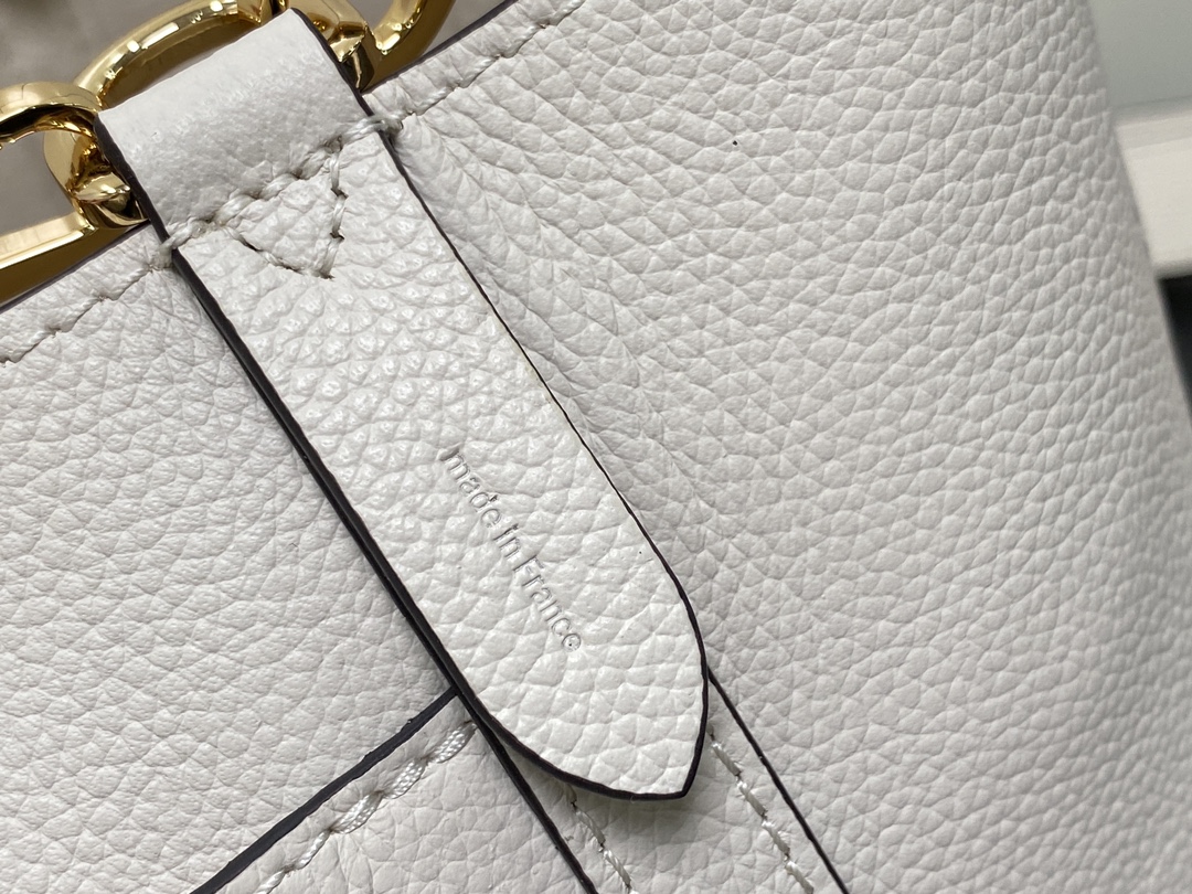 l0*is V*t0n lock and walk handlebag-m24006-20*20.5*12cm