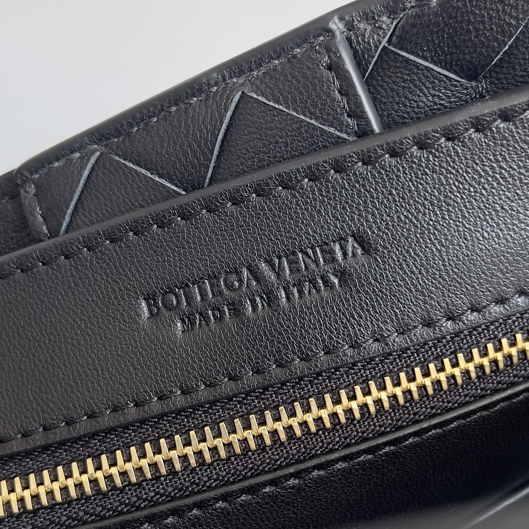 bo*te*ga Ve*ne*ta andiamo-25*22*10.5cm