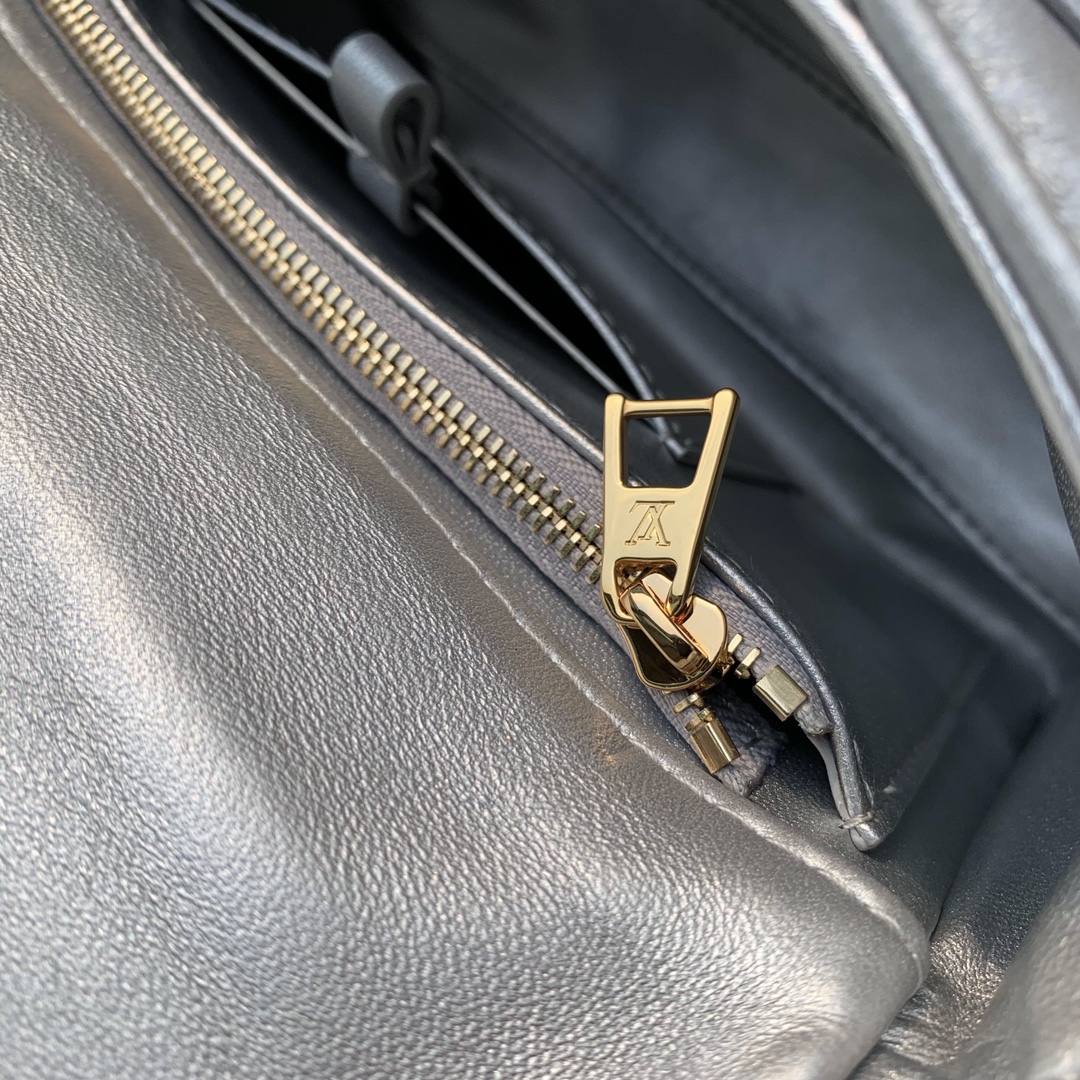 l0*is V*t0n go-14 bag-m22891-23.0 x 16.0 x 10cm