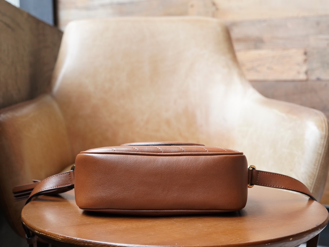 G*u*i blondie shoulder bag-21*15.5*5cm