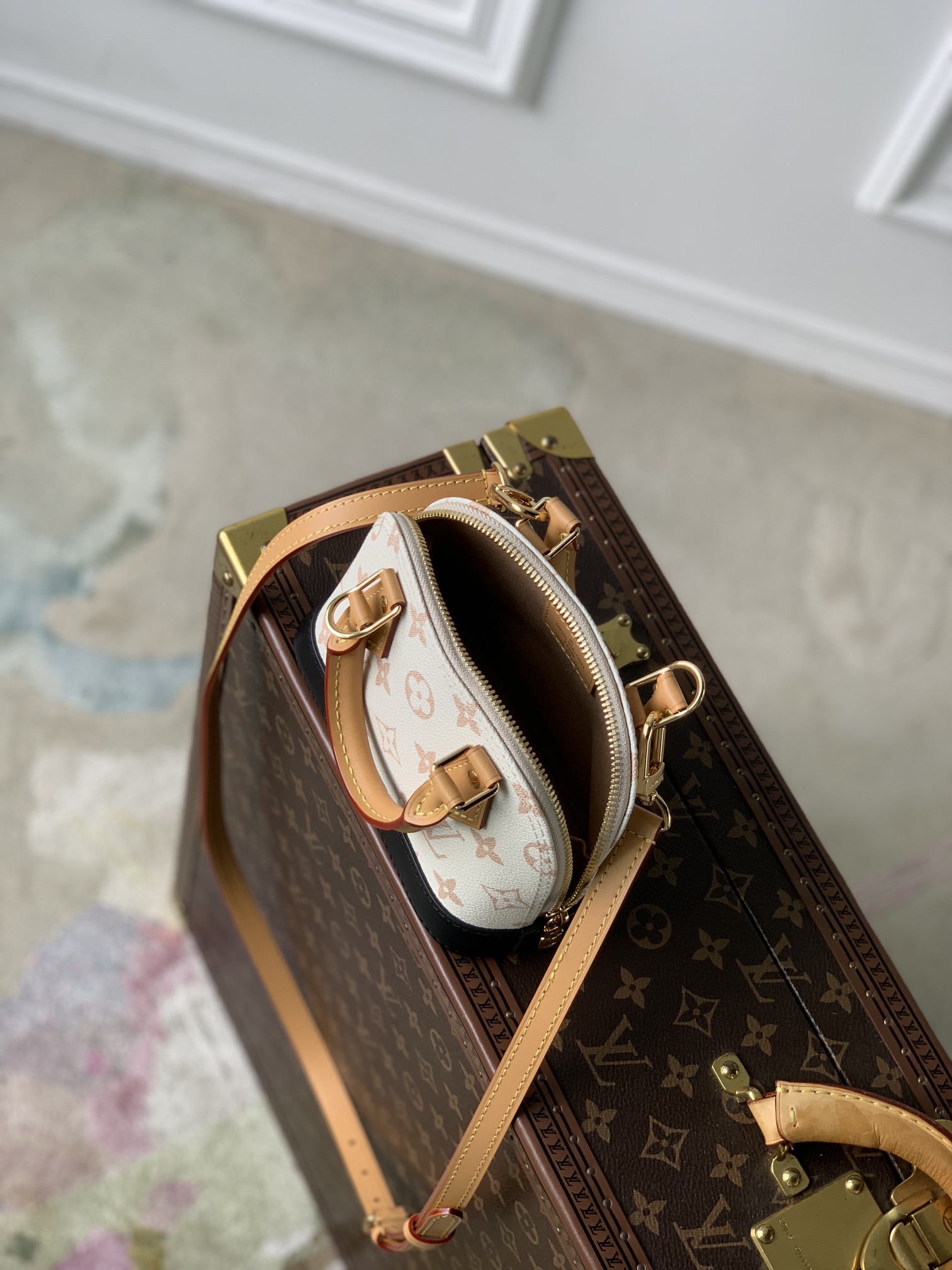 l0*is V*t0n nano alma-18*12*8cm