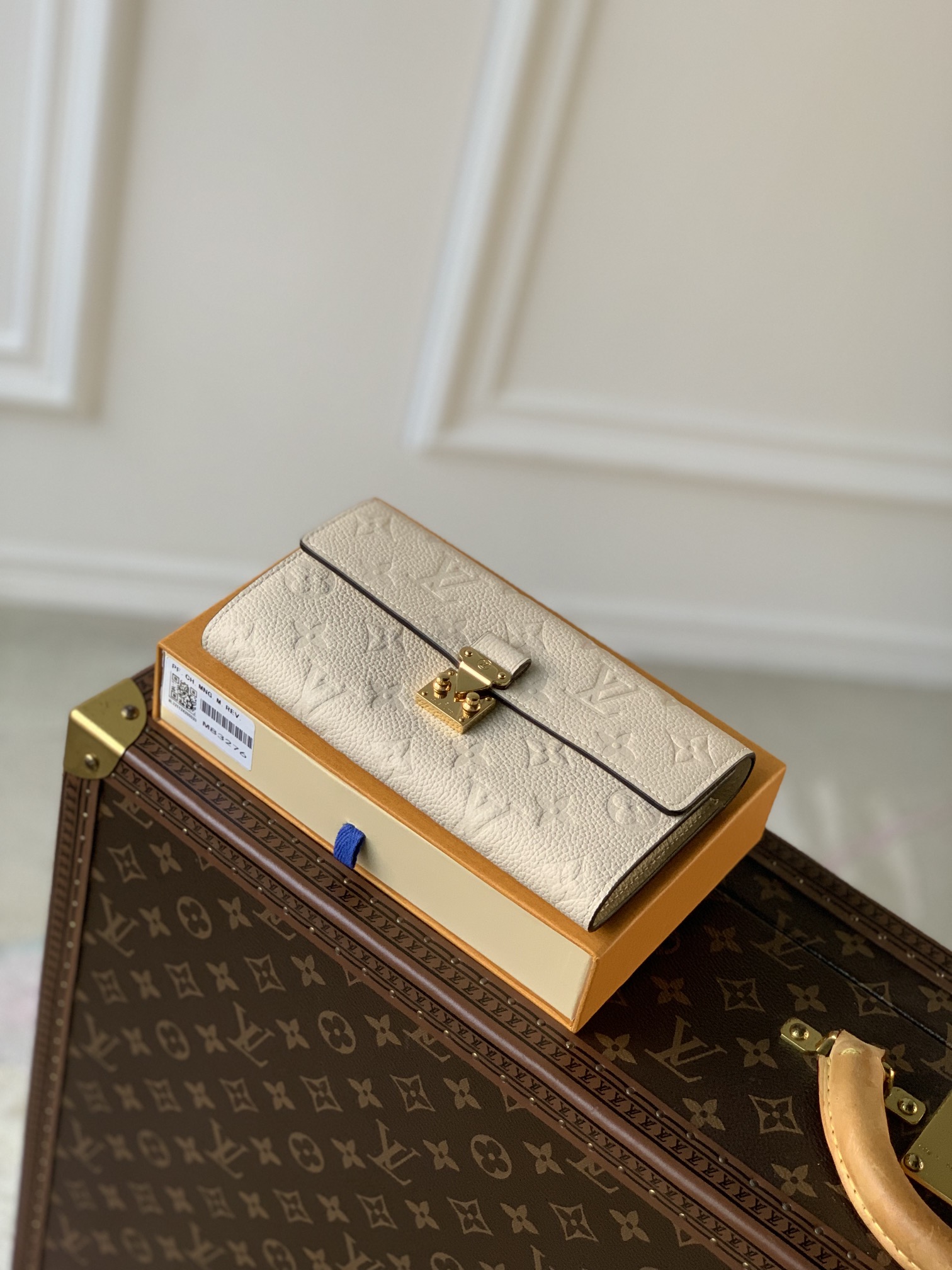 l0*is V*t0n wallet-19*11*3cm