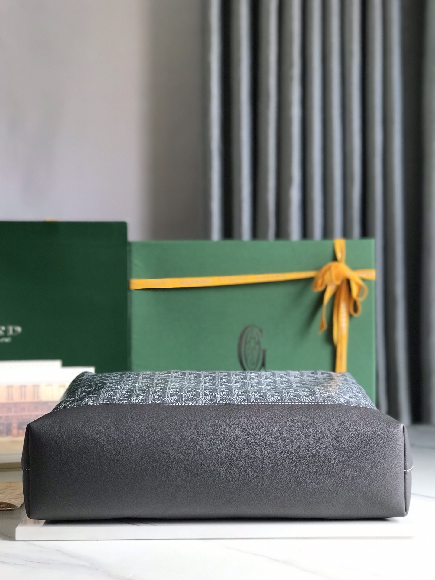 Go*ard cisalpin messenger bag-39*29*9cm