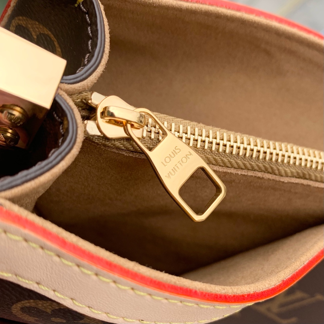 l0*is V*t0n dauphine soft bag-28*20*11cm