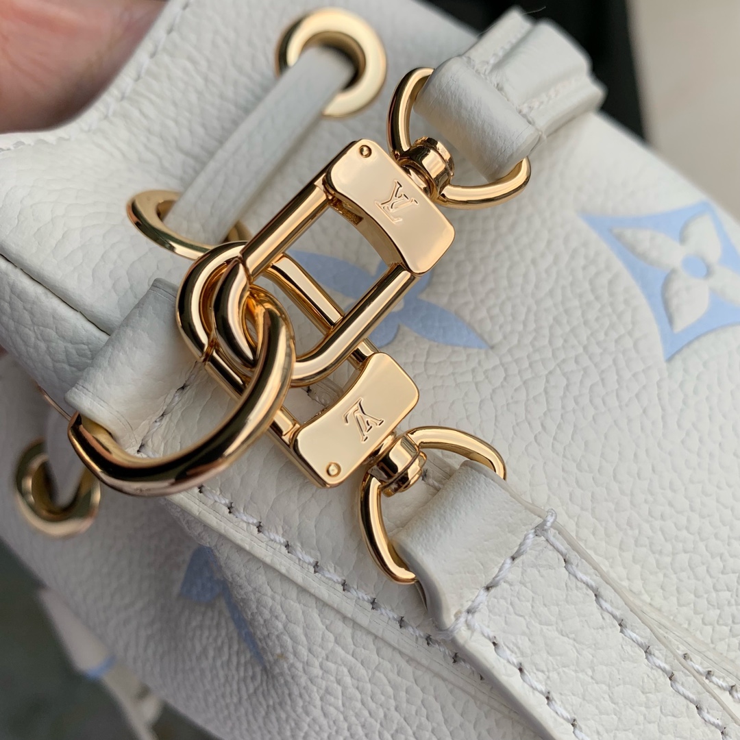 l0*is V*t0n nano noé-13*16*10cm