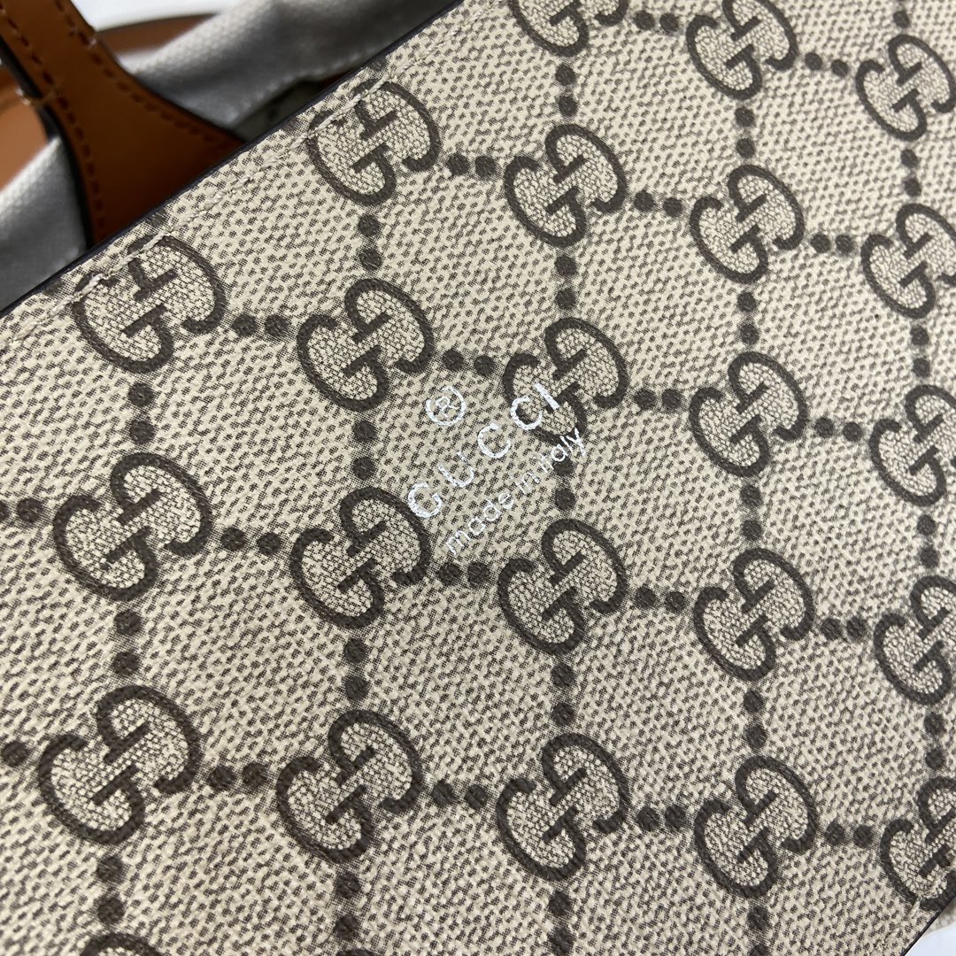 G*u*i tote-28*19.5*12cm