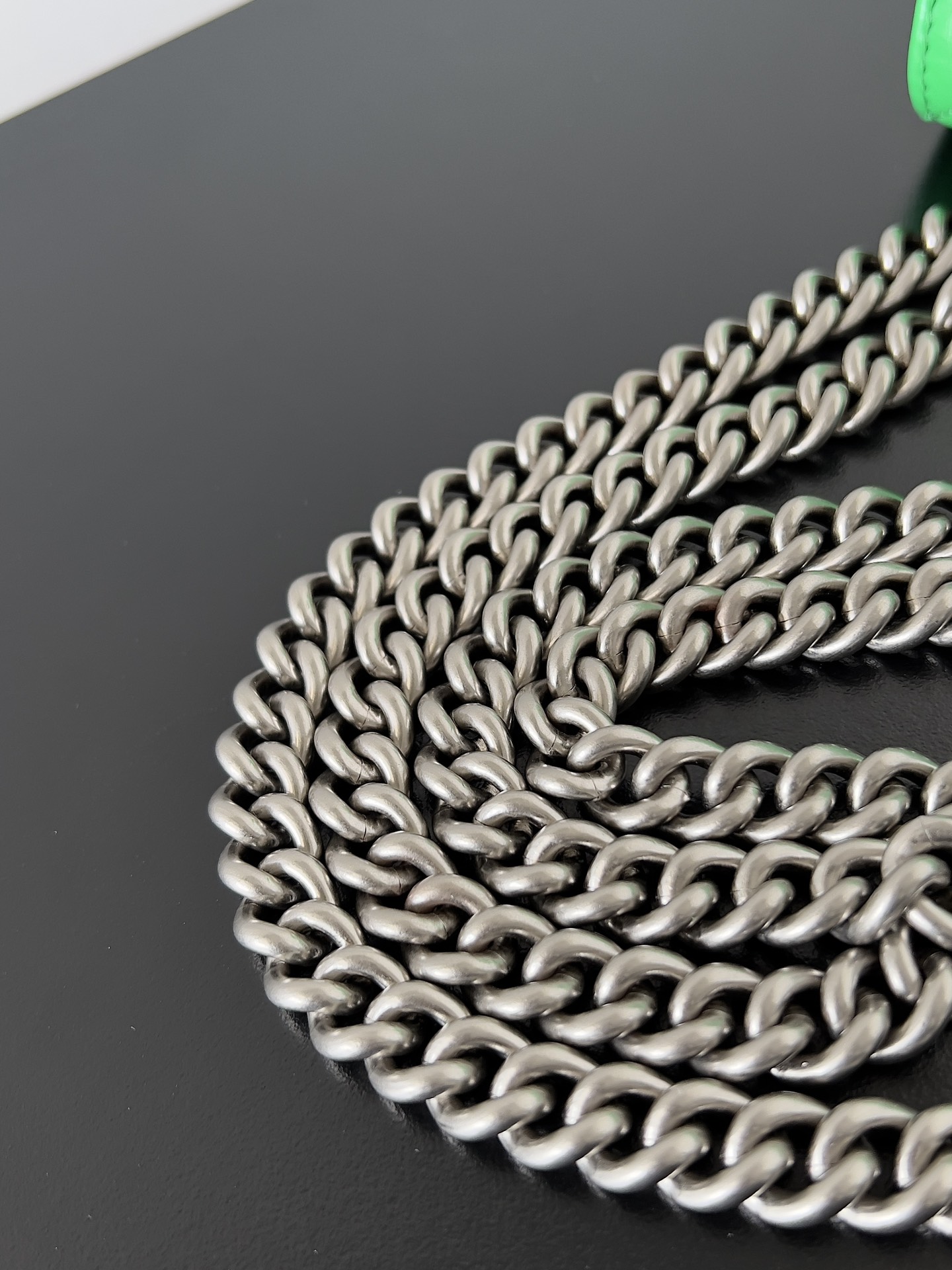 Ba*len*cia*ga crush chain bag-25.5*10*15.5cm