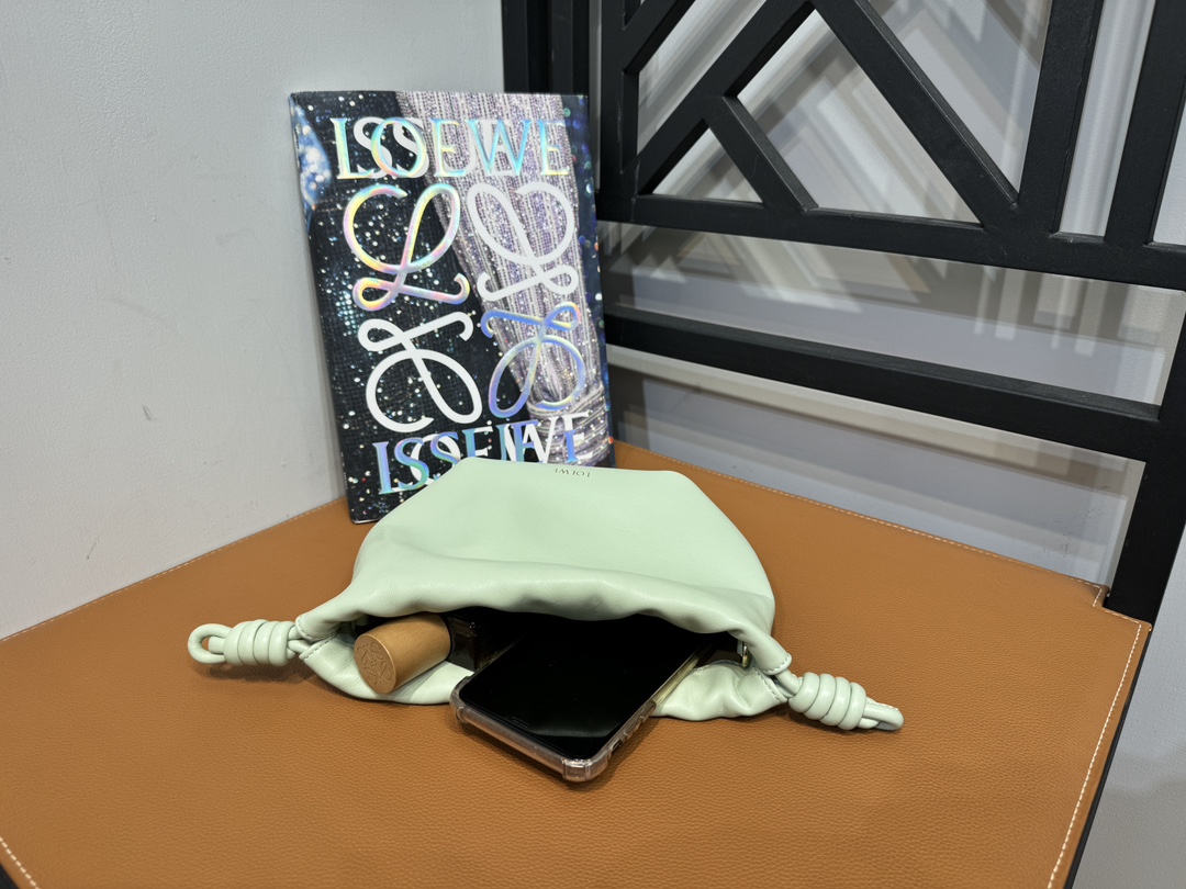 L0ew* flamenco-23*17*5.5cm