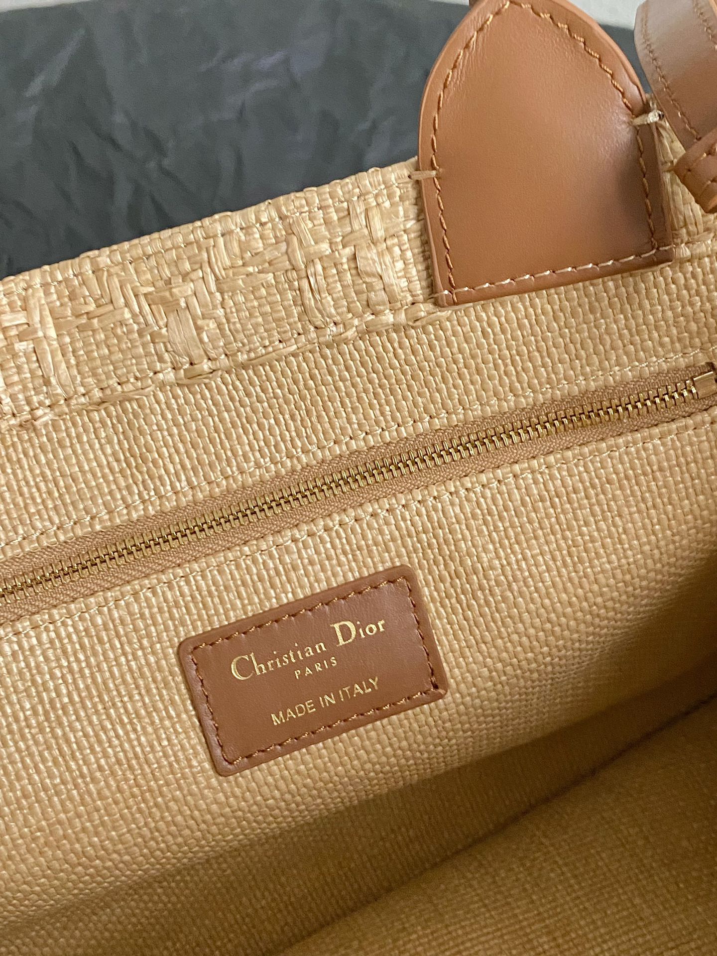 D*or book tote-26×12×21cm