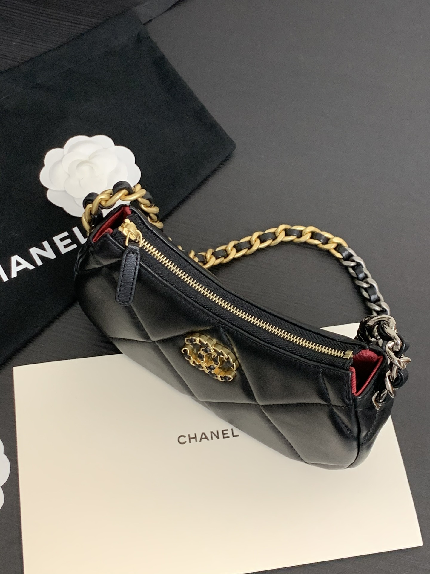 Ch@nel 2024SS Hobo Handbags-13*20*4.5CM