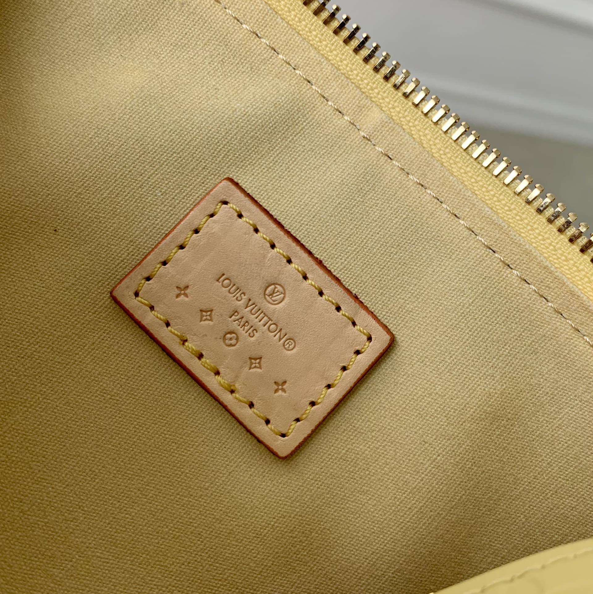 l0*is V*t0n nano speedy-16cm