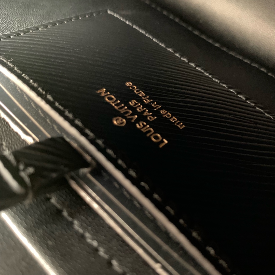 l0*is V*t0n twist mm-m21040-23 x 17 x 9.5cm