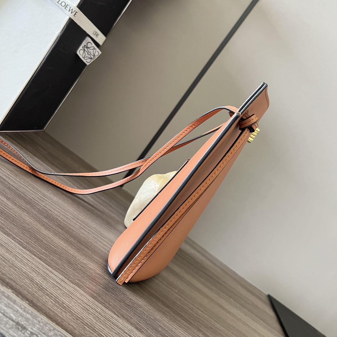 L0ew* dice pocket-21*15*5cm