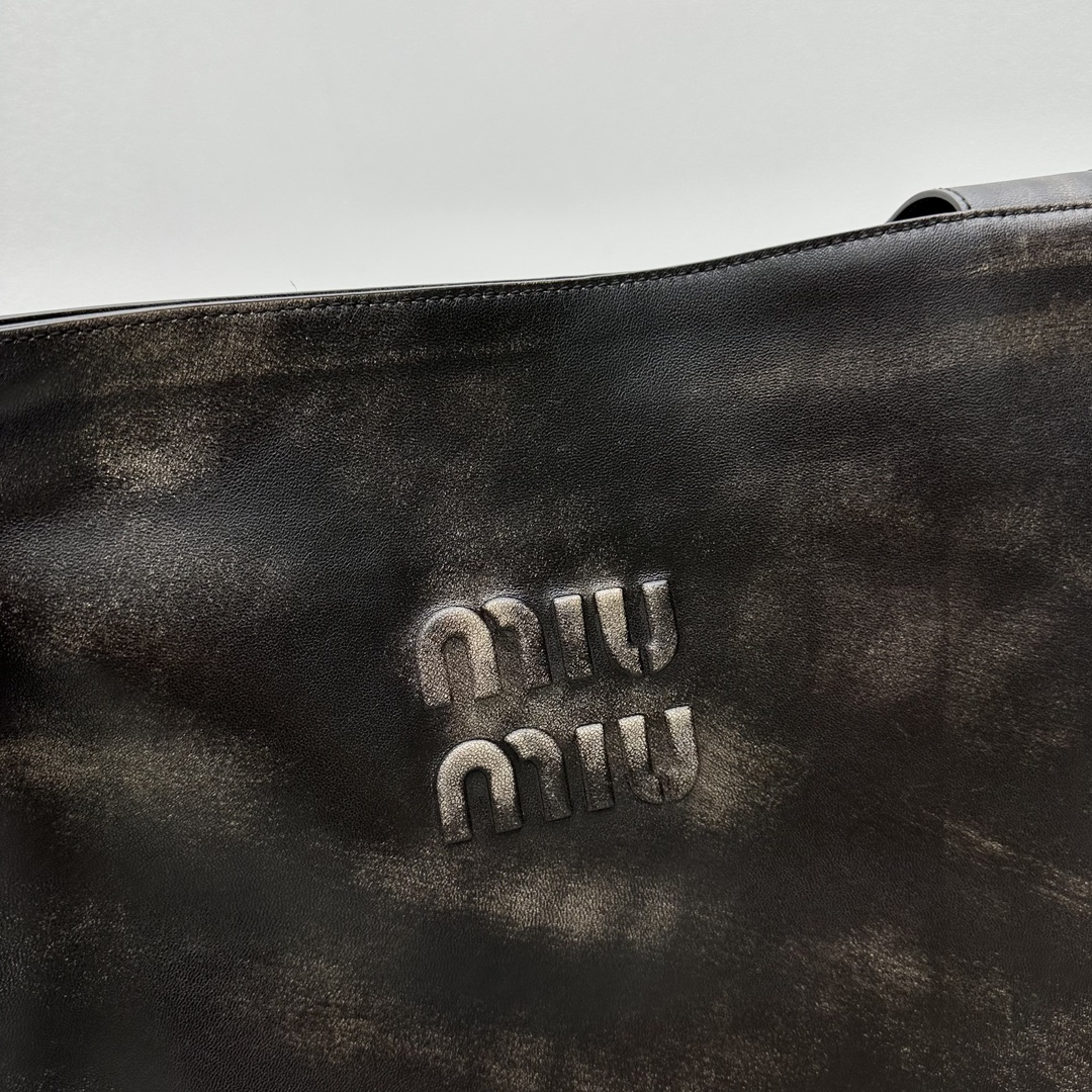 M*um*u 2024ss hobo tote-38.5*11*39cm
