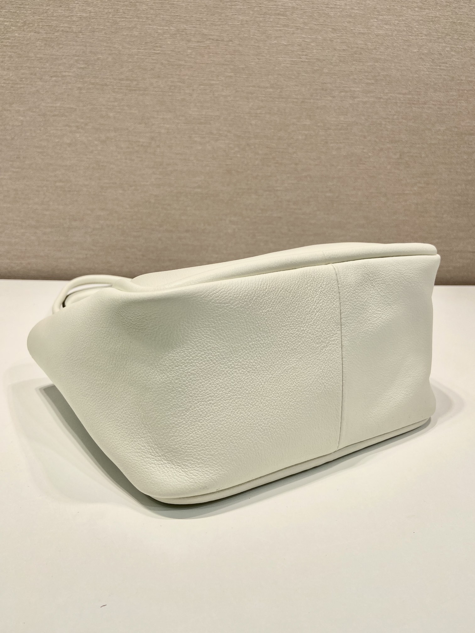 Pra*a women medium leather handbag -1bg539-25*18.5*12.5cm