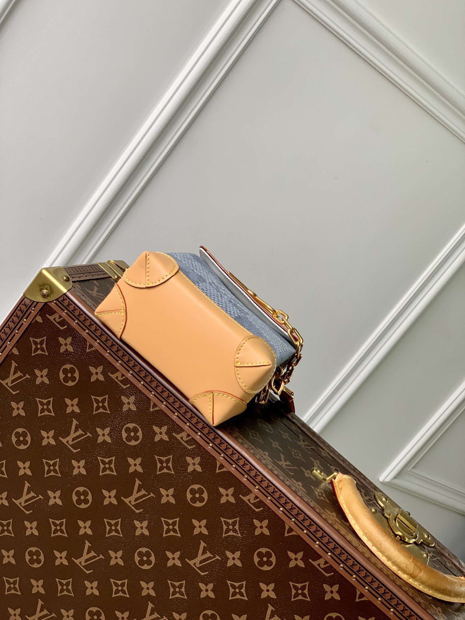 l0*is V*t0nsteamer bag-15 x 18 x 7cm