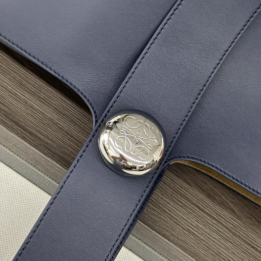 L0ew* pebble bucket bag-24.5*23.5*28cm