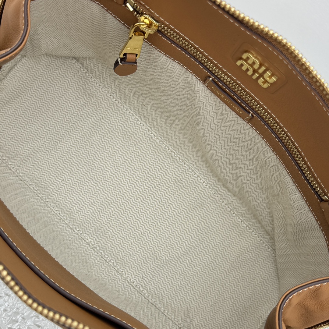 M*um*u casual style plain leather elegant style bridal logo-33*13*21cm