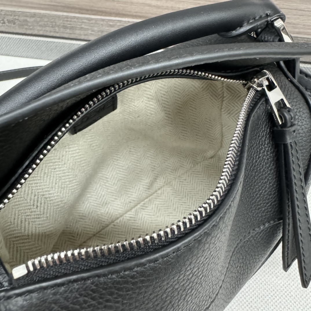 L0ew* puzzle edge bag-18*12.5*8cＭ