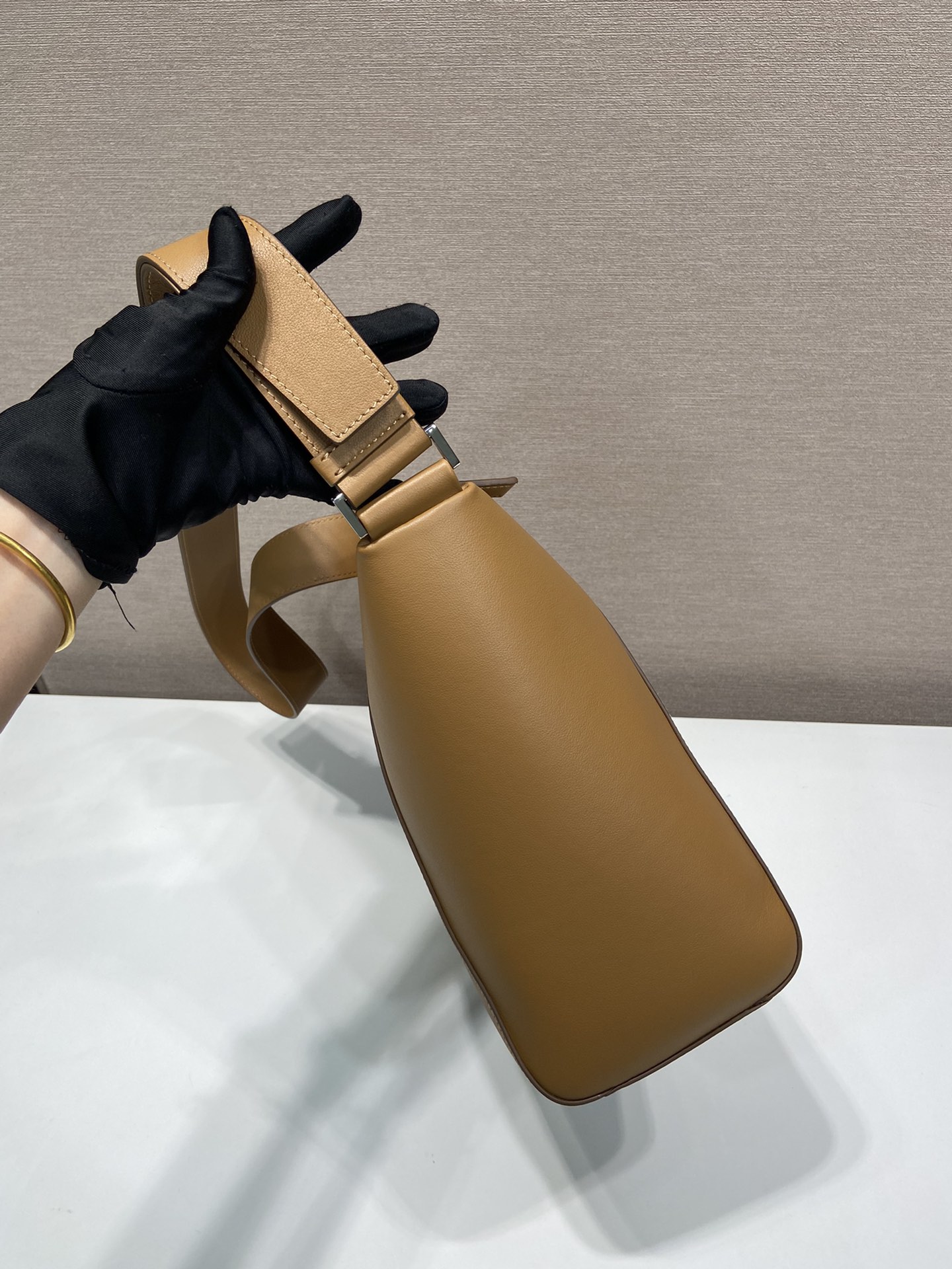 Pra*a 2vh177 messenger bag-30*27.5*14cm