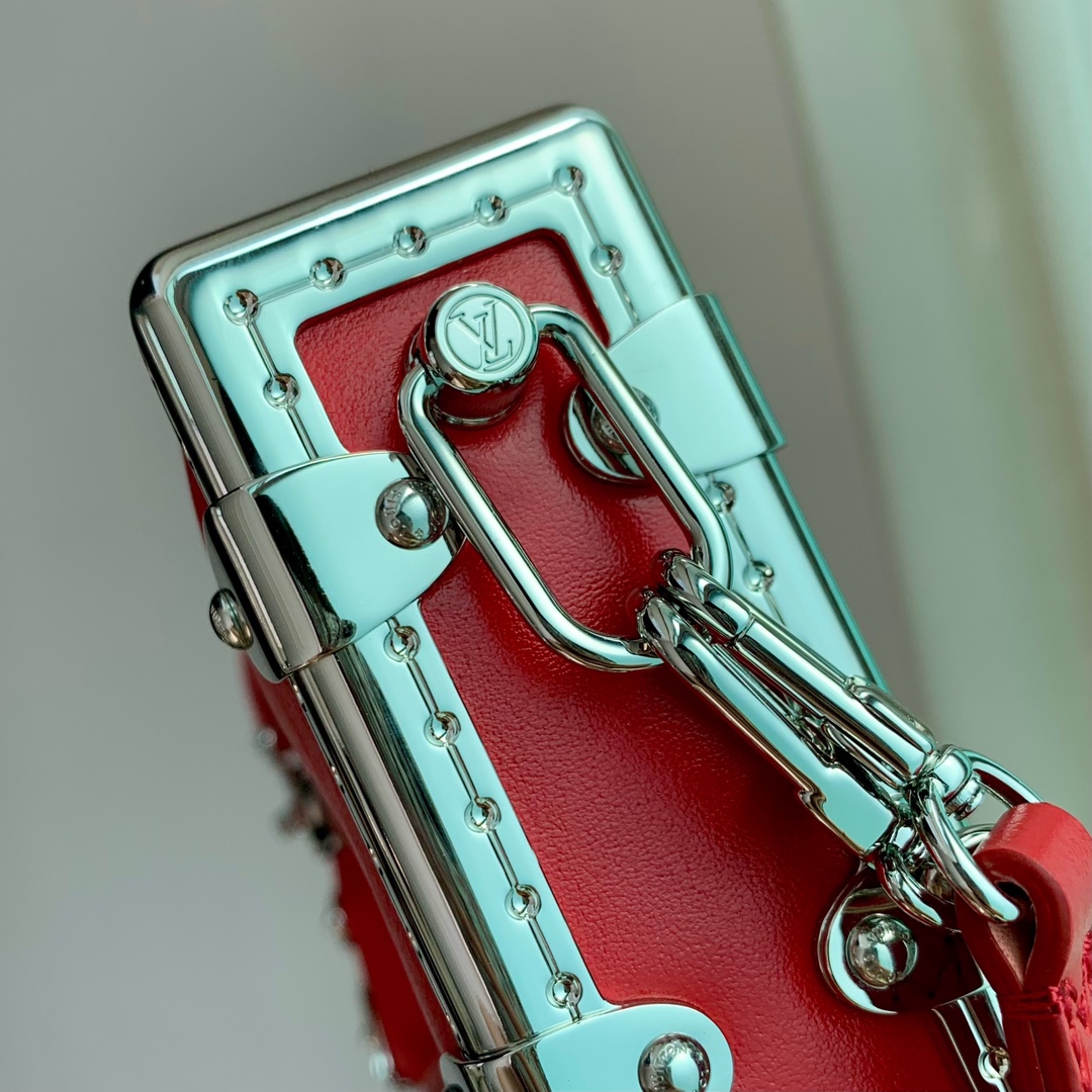 l0*is V*t0n slim trunk--m25445-23 x 12 x 4cm