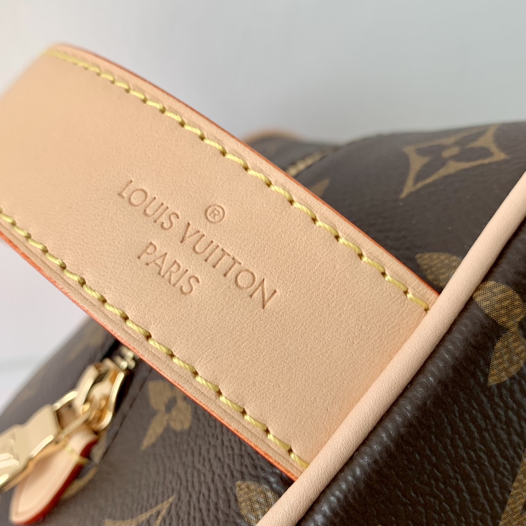 l0*is V*t0n locker dopp kit pouch -23 x 13 x 12cm