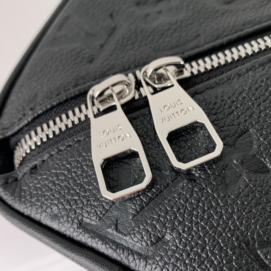 l0*is V*t0n toiletry bag 2 compartments-24*13*13cm