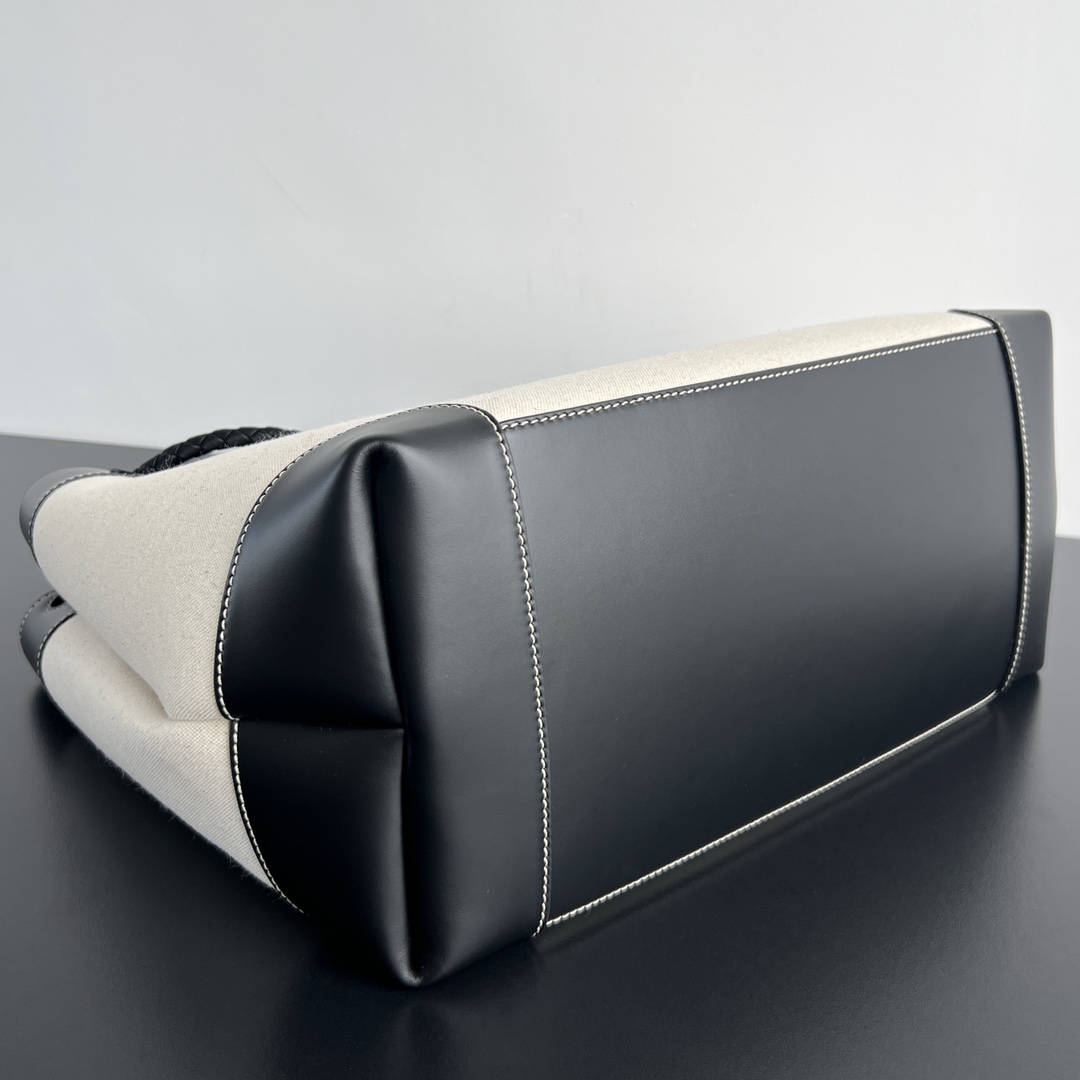 bo*te*ga Ve*ne*ta andiamo-42x35x18cm