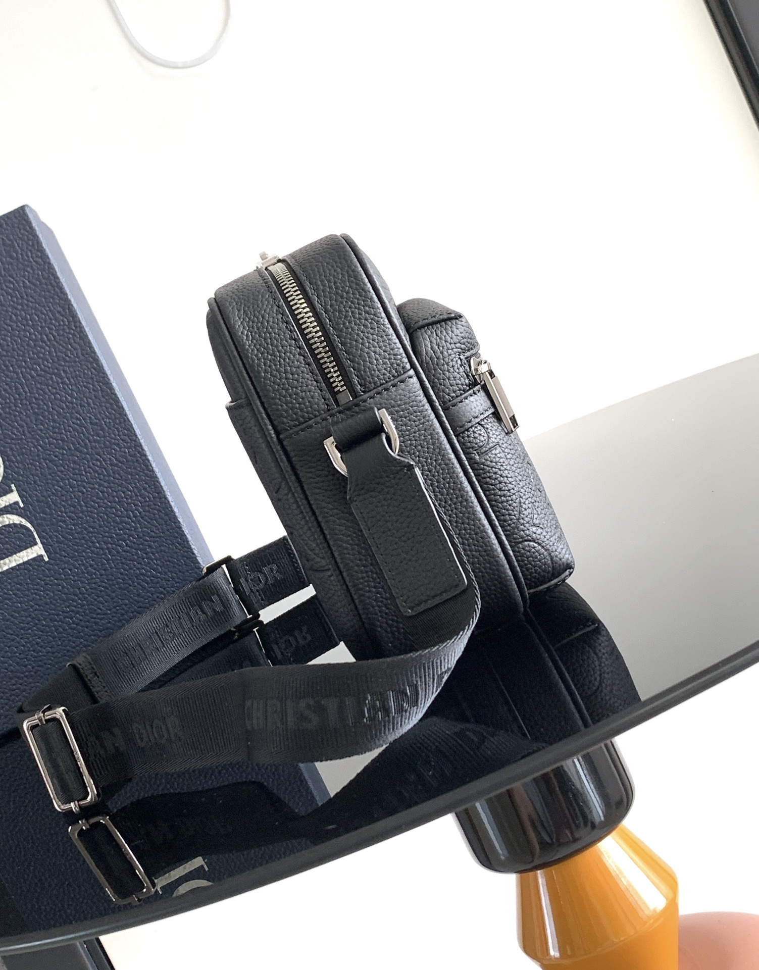 D*or rider 2.0 bag-23 x 17 x 7.5cm