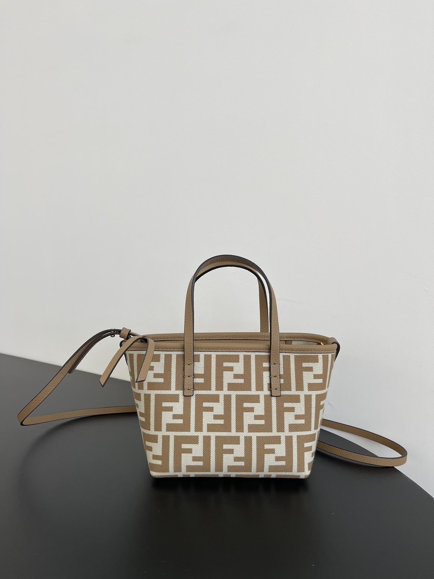 F**di roll bag -23*19.5*15cm