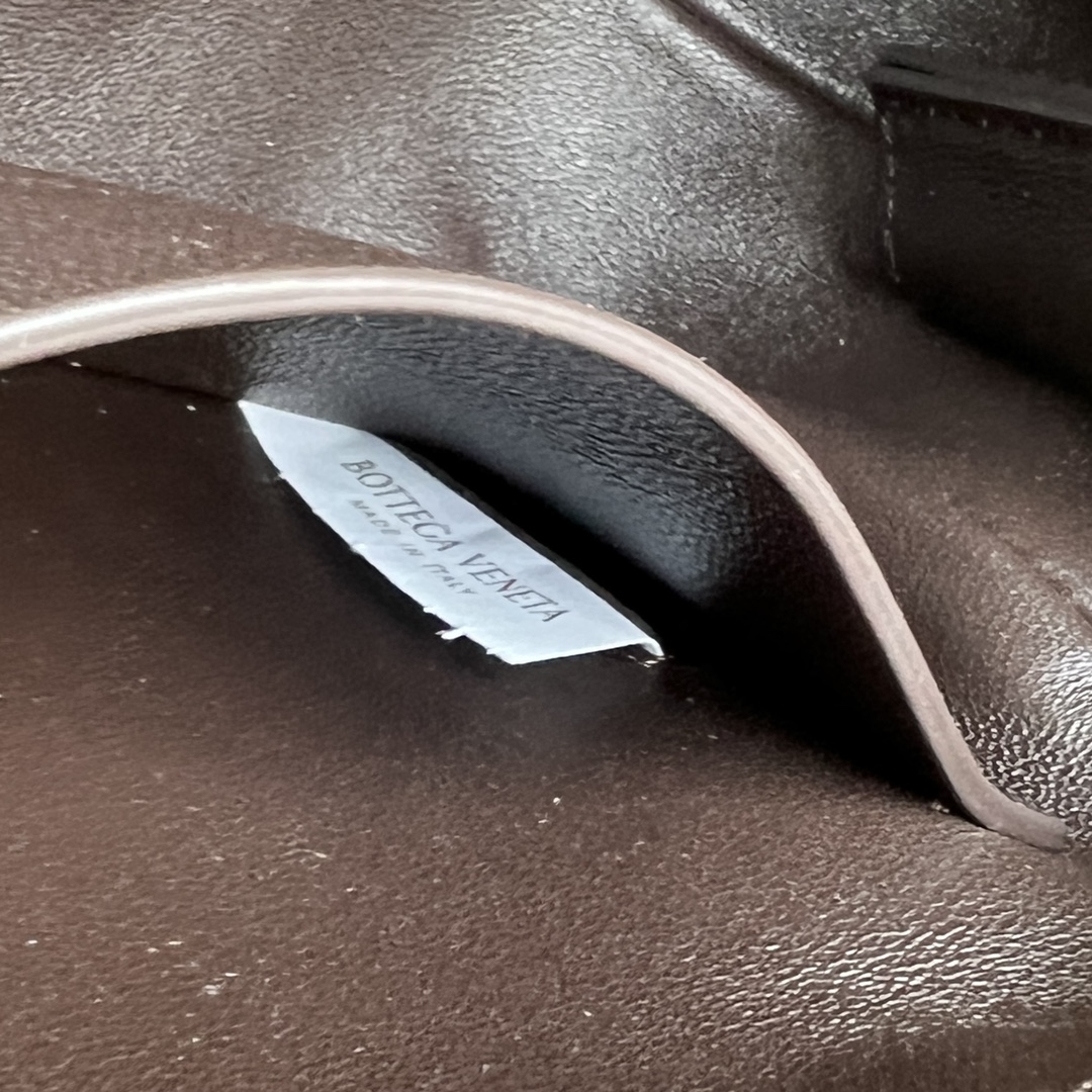 bo*te*ga Ve*ne*ta concert pouch -18.5*11.5*8.5cm