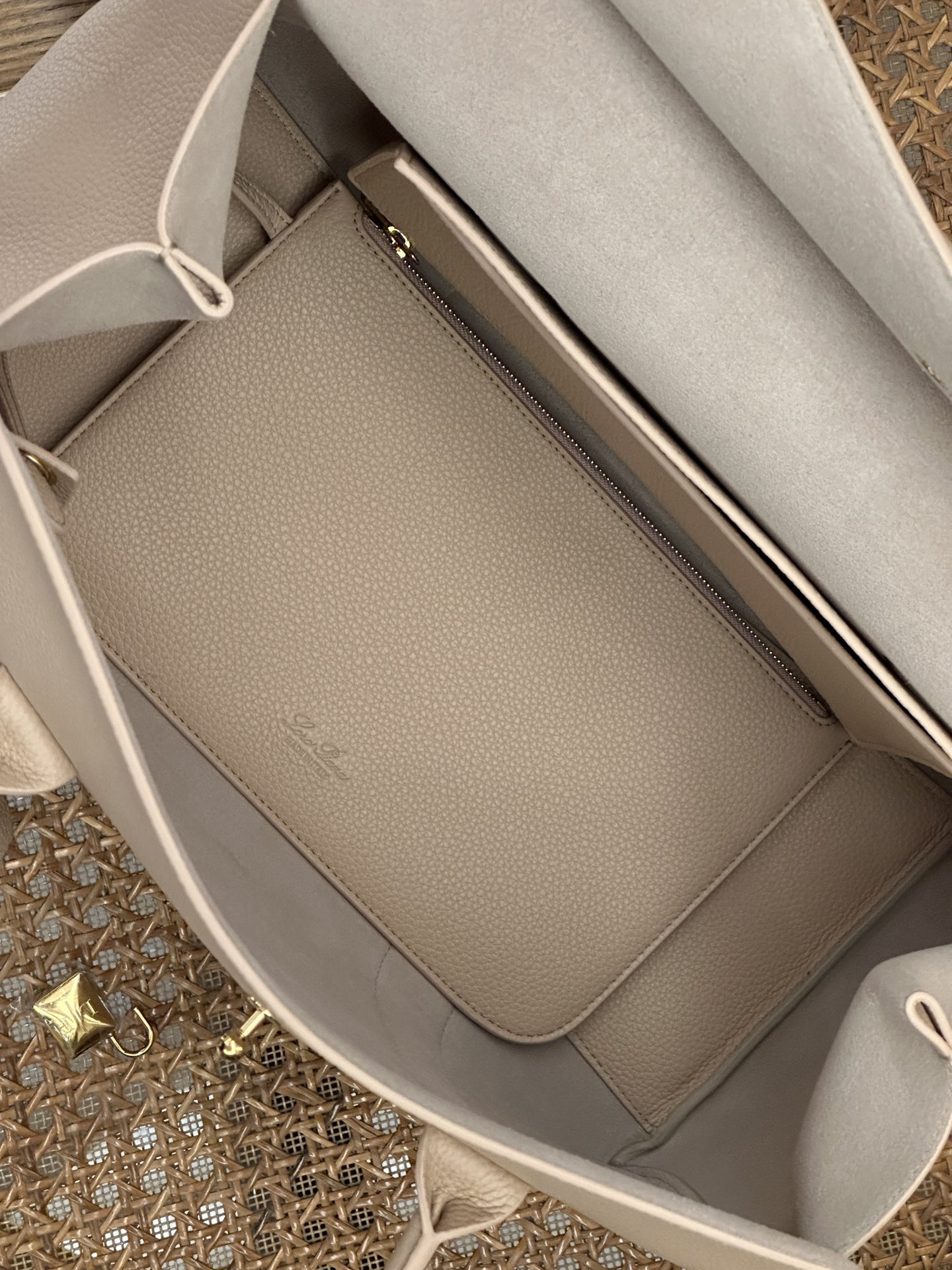 L**o p*ana loom bag l32-33 x 23 x 18cm