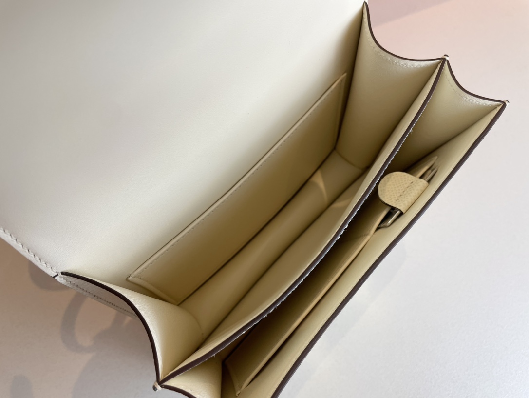 H**mes constance epsom leather-19cm