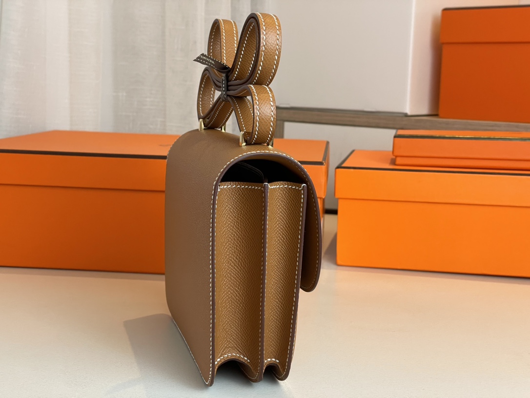 H**mes constance epsom leather-19cm