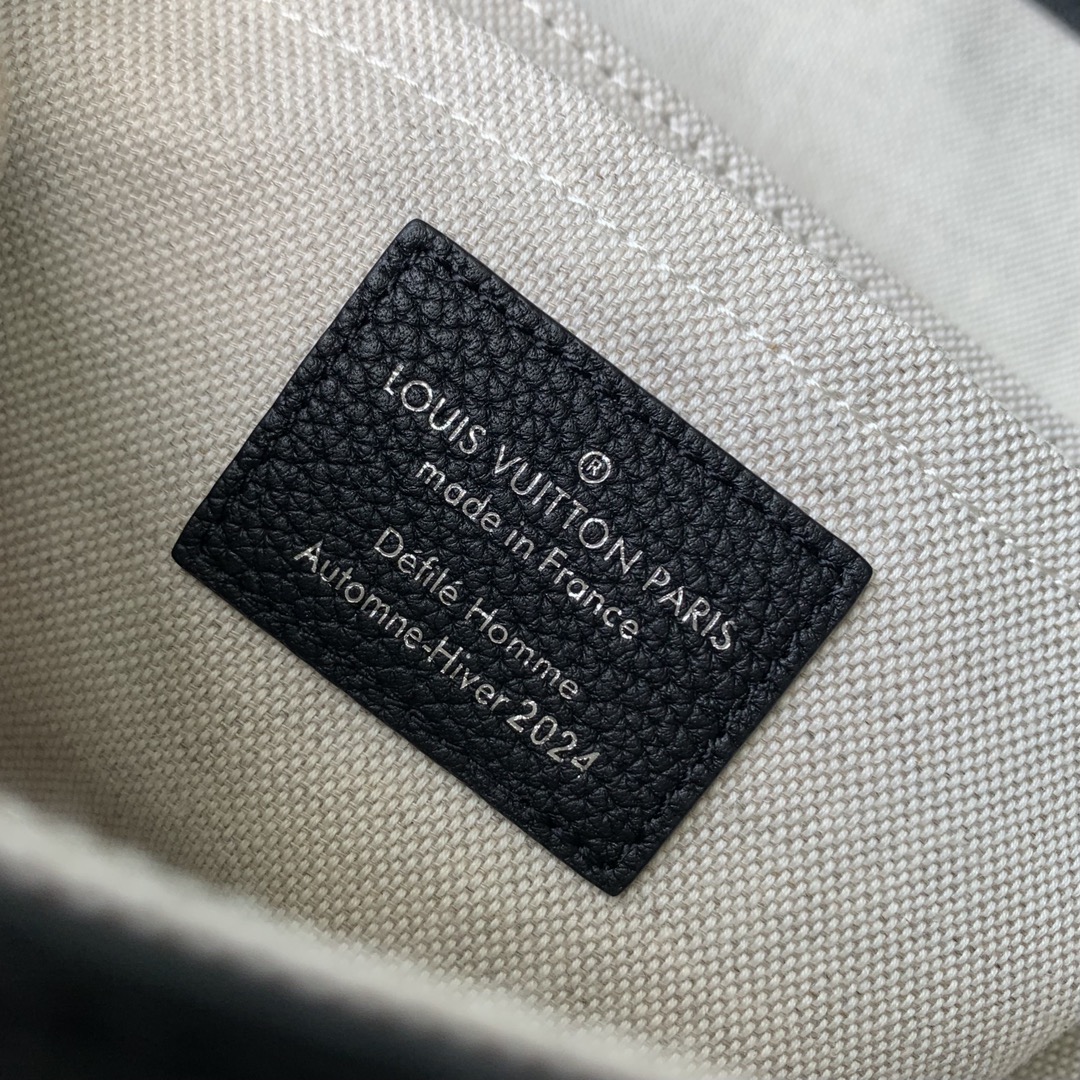 l0*is V*t0n soul trunk handbag-19 x 15 x 7cm