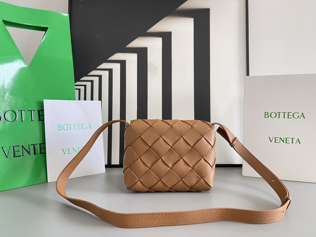 bo*te*ga Ve*ne*ta diago crossbody bag-22.5x16.5x5.5cm