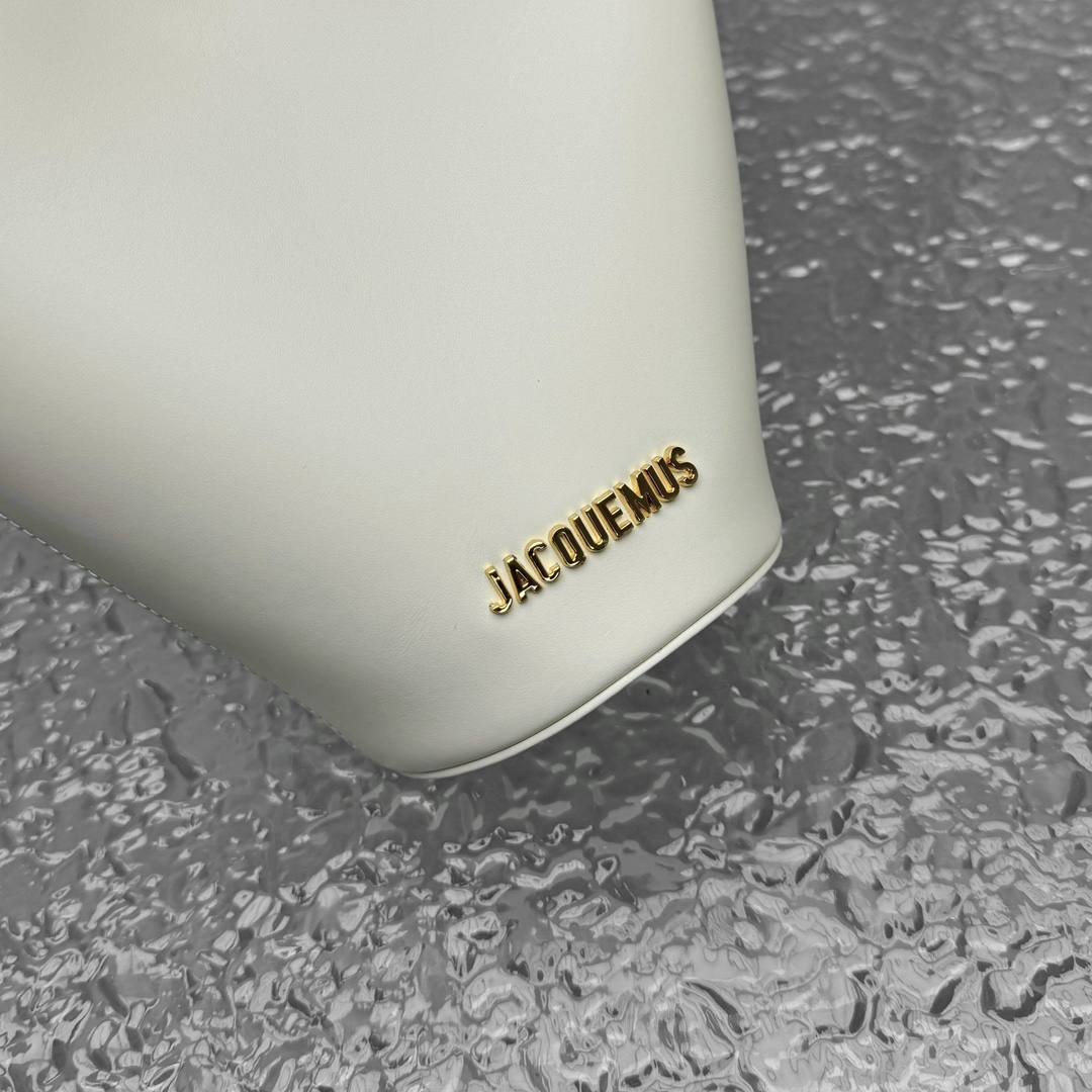 Ja*qvemvs le petit bambo bag-10*10*20cm