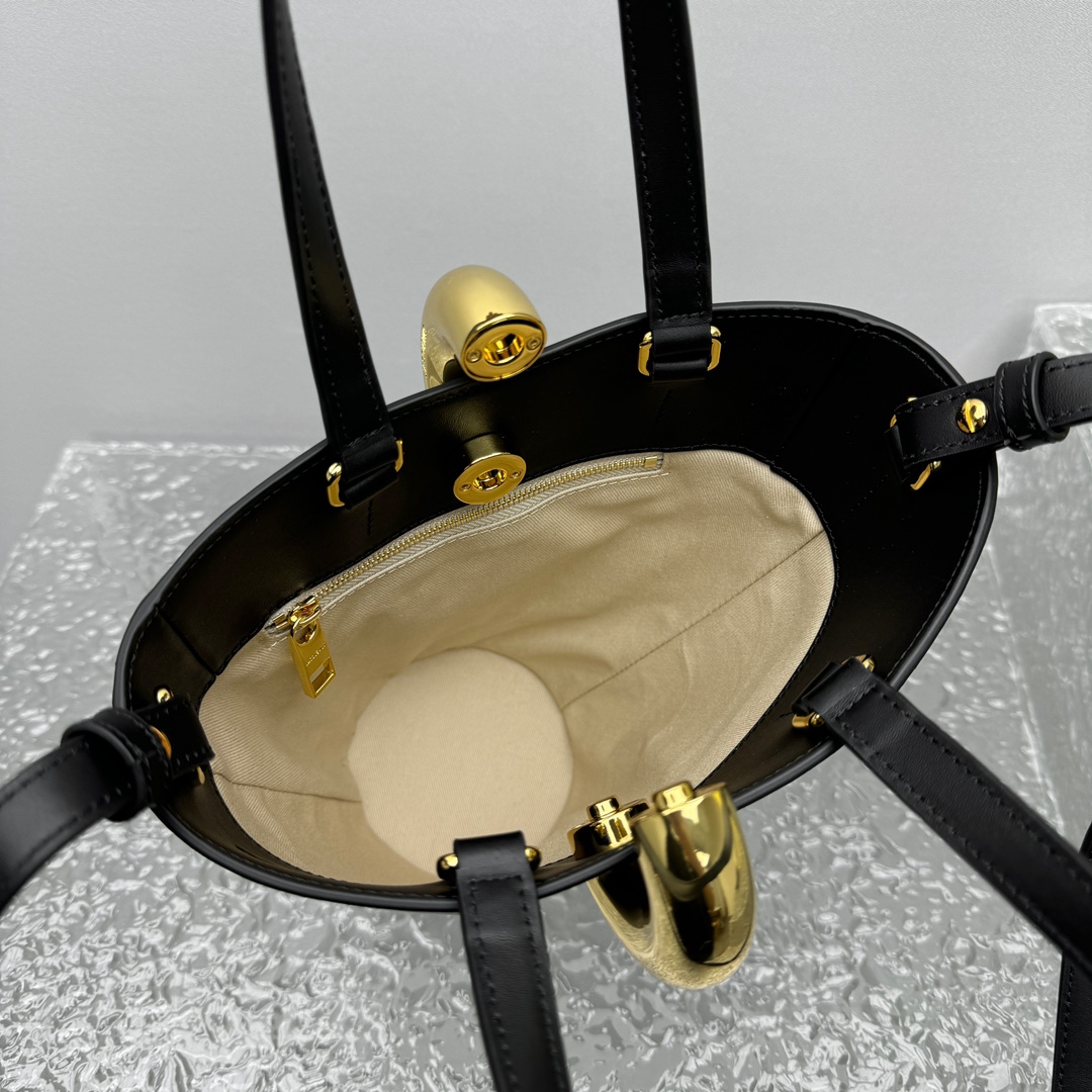 Ja*qvemvs le petit bambo bag-10*10*20cm