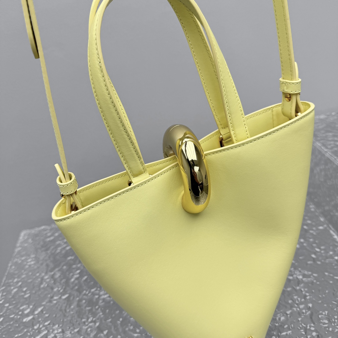 Ja*qvemvs le petit bambo bag-10*10*20cm