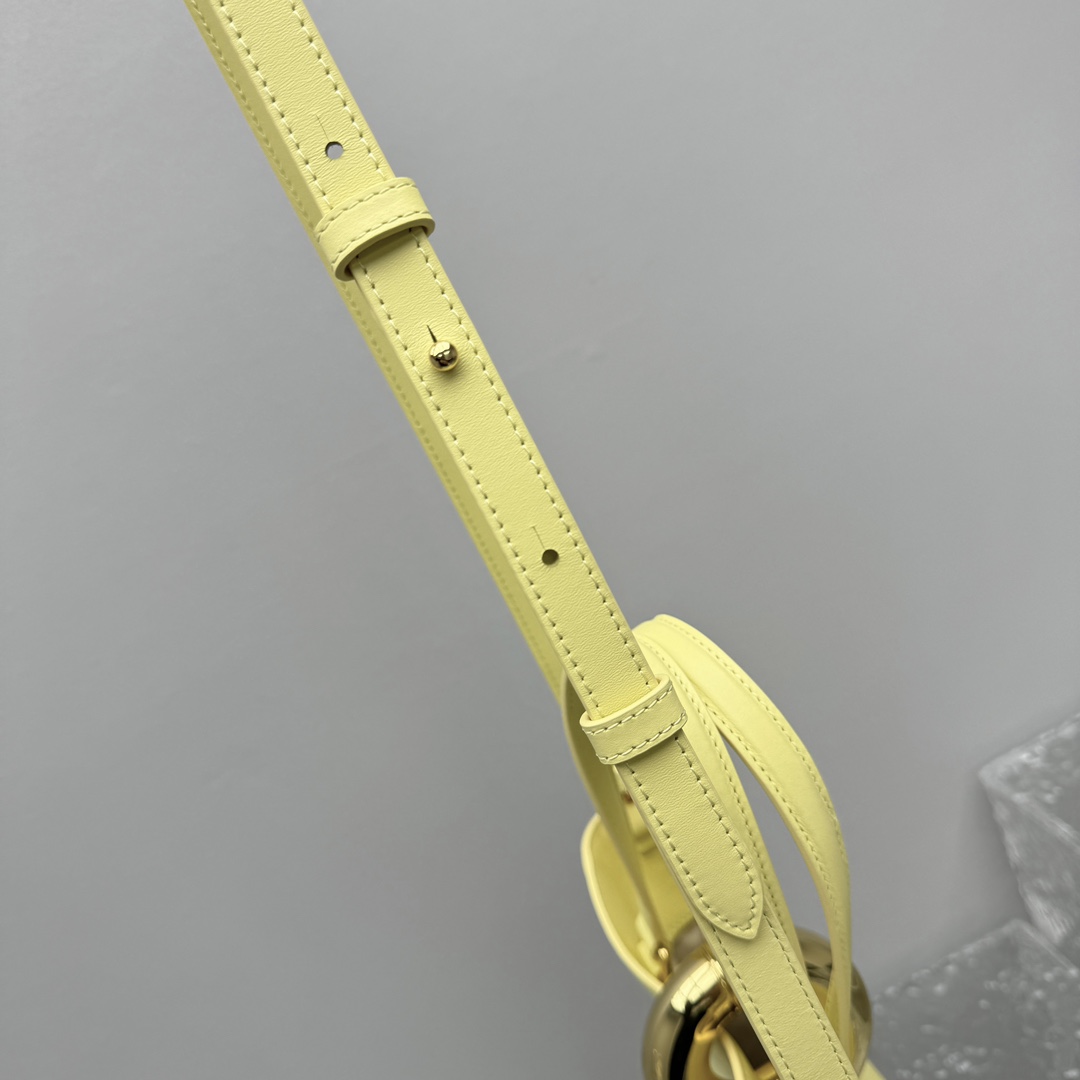 Ja*qvemvs le petit bambo bag-10*10*20cm