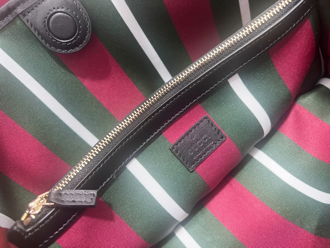 G*u*i emblem tote bag-30*18*11cm